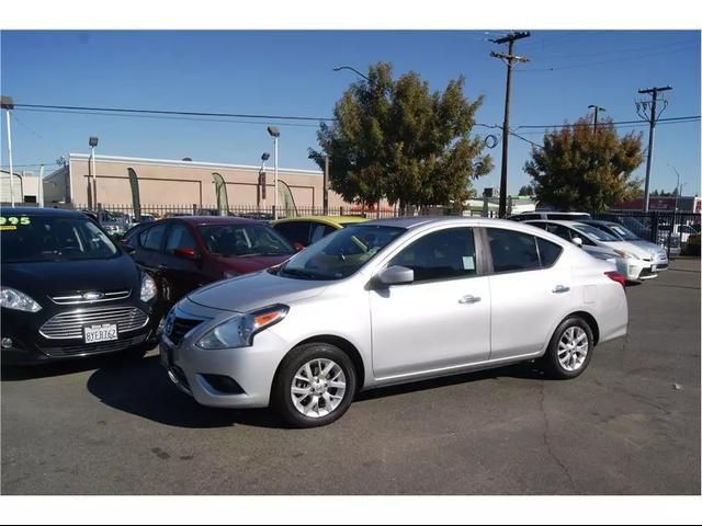 2018 Nissan Versa SV