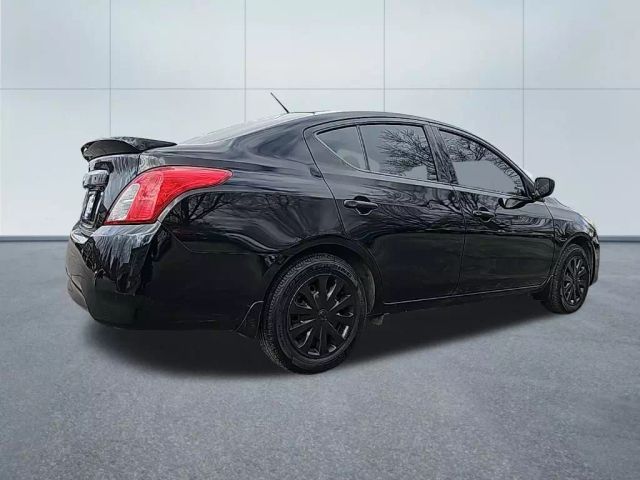 2018 Nissan Versa S Plus