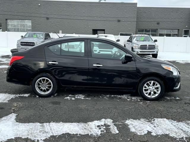 2018 Nissan Versa SV