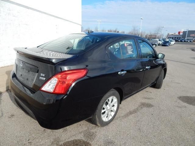 2018 Nissan Versa SV