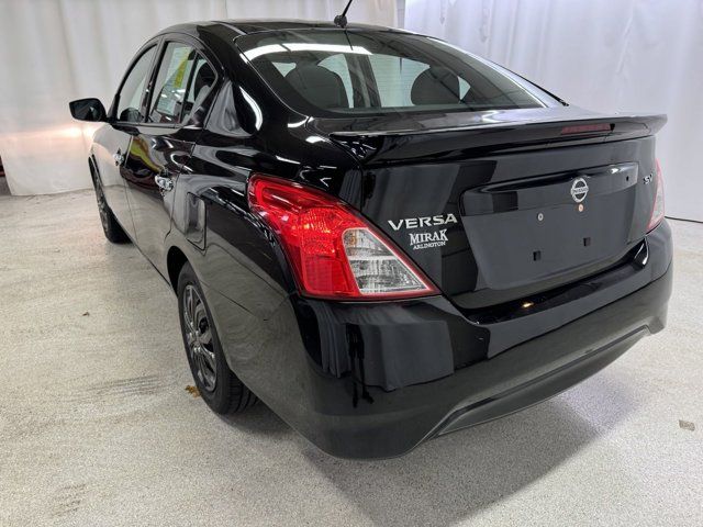 2018 Nissan Versa SV