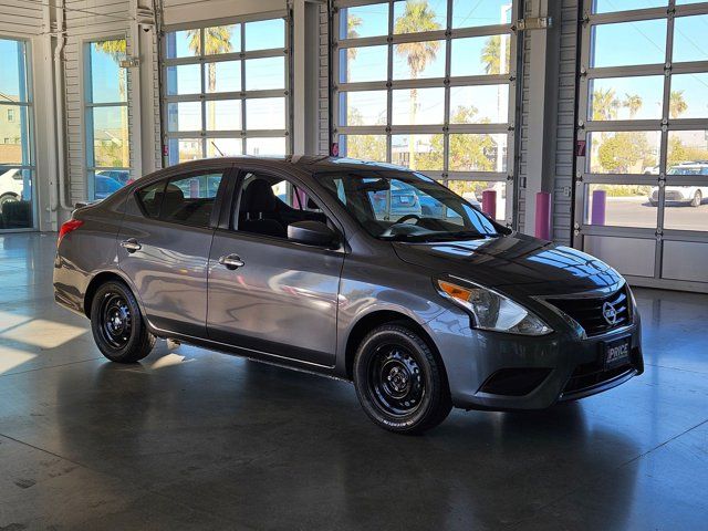 2018 Nissan Versa SV