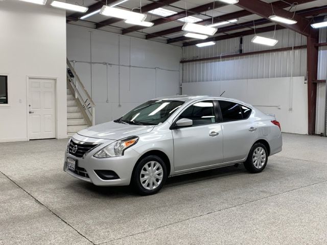 2018 Nissan Versa SV