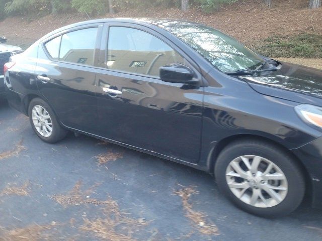 2018 Nissan Versa SV