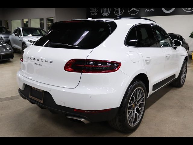 2018 Porsche Macan 