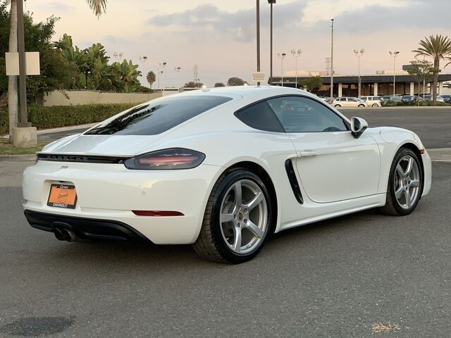 2018 Porsche 718 Cayman Base