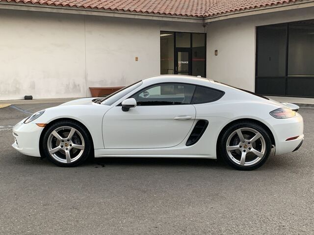 2018 Porsche 718 Cayman Base