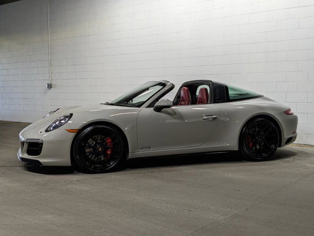 2018 Porsche 911 4 GTS