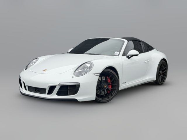 2018 Porsche 911 4 GTS