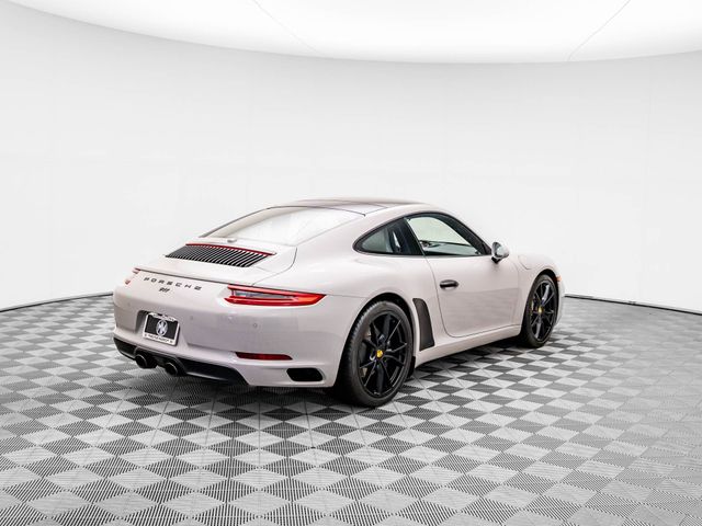 2018 Porsche 911 Carrera