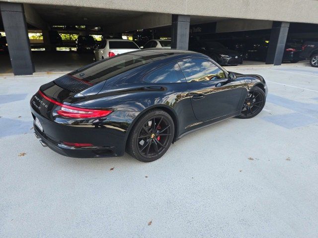 2018 Porsche 911 Carrera 4S