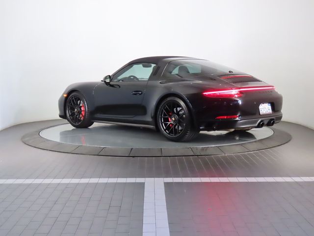 2018 Porsche 911 4S