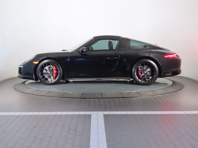 2018 Porsche 911 4S