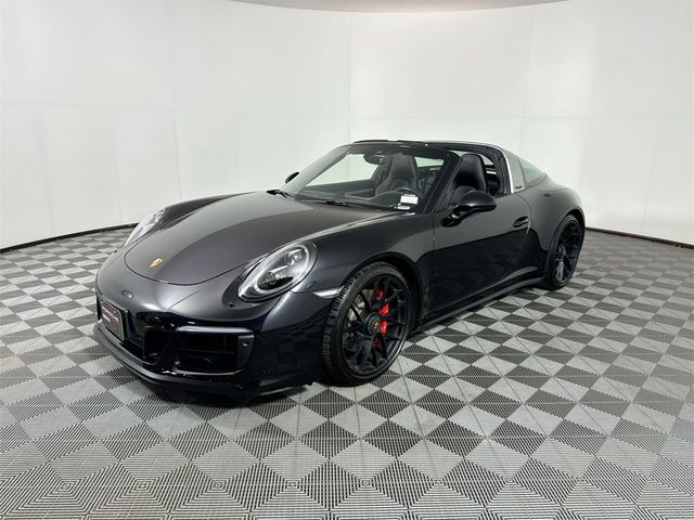 2018 Porsche 911 4 GTS