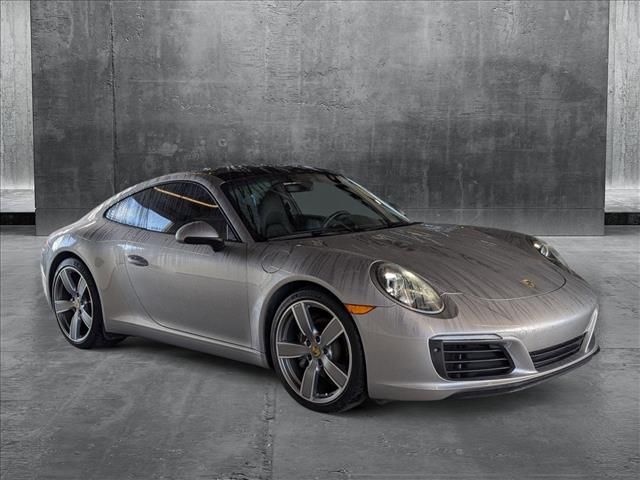 2018 Porsche 911 Carrera