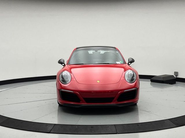 2018 Porsche 911 Carrera