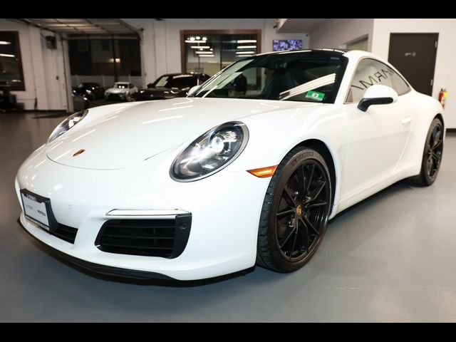 2018 Porsche 911 Carrera