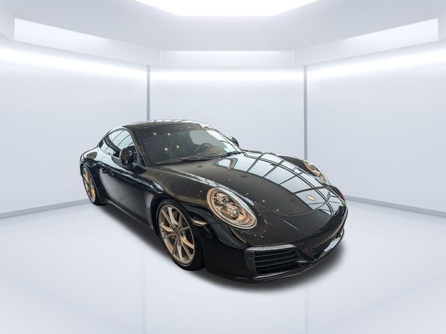 2018 Porsche 911 Carrera