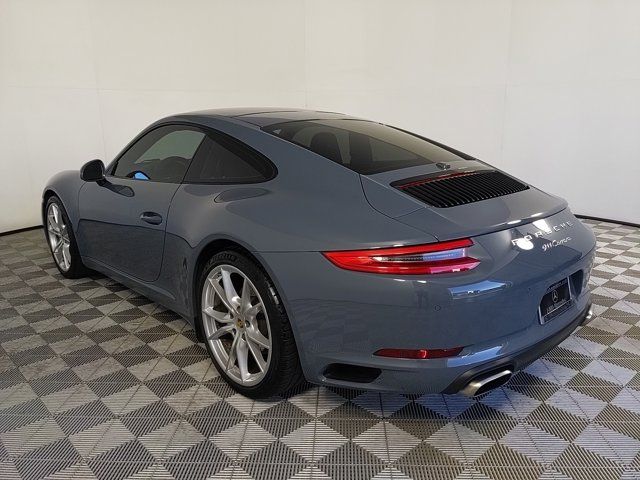 2018 Porsche 911 Carrera