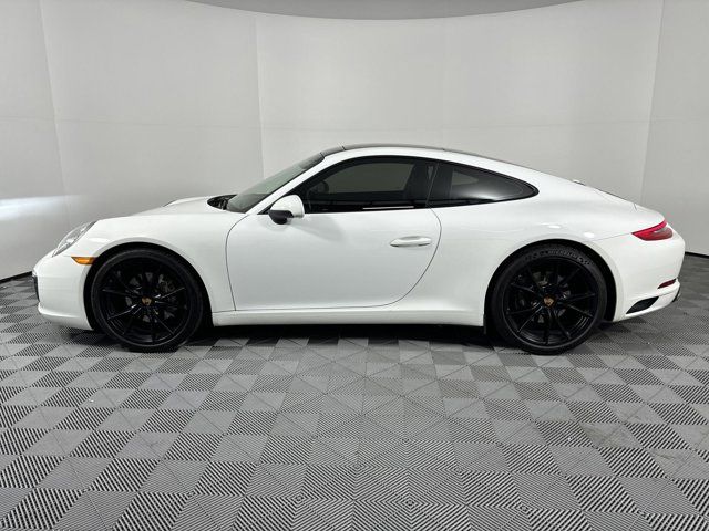 2018 Porsche 911 Carrera