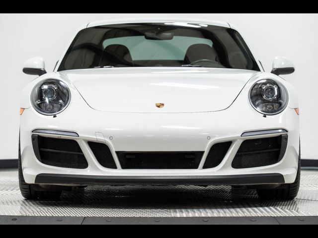2018 Porsche 911 Carrera GTS