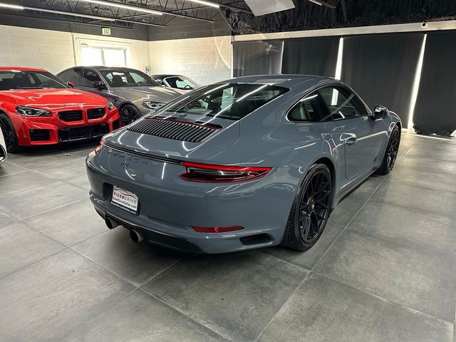 2018 Porsche 911 Carrera GTS