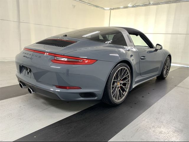 2018 Porsche 911 4S