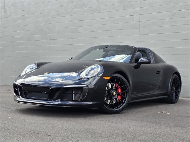 2018 Porsche 911 4 GTS