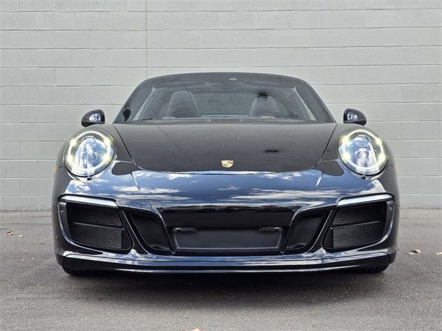 2018 Porsche 911 4 GTS