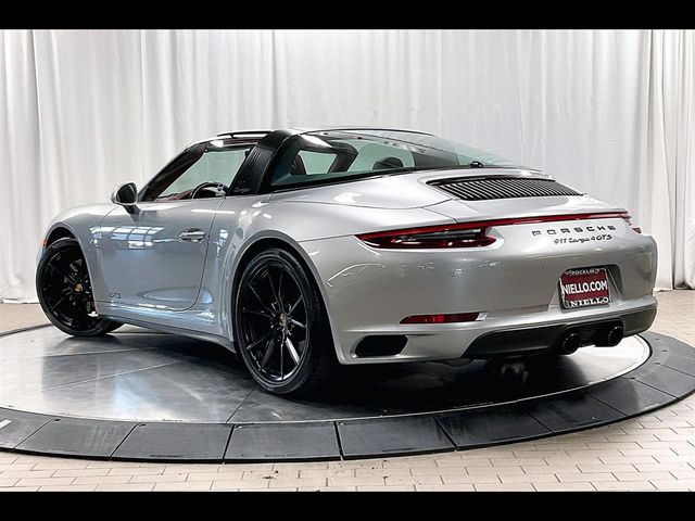 2018 Porsche 911 4 GTS