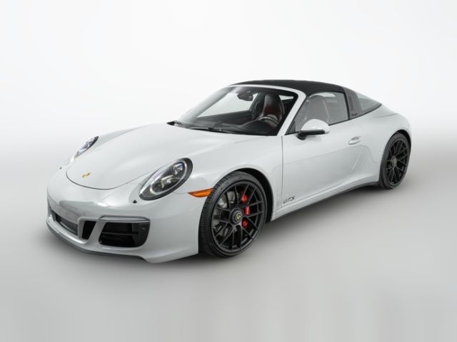 2018 Porsche 911 4 GTS