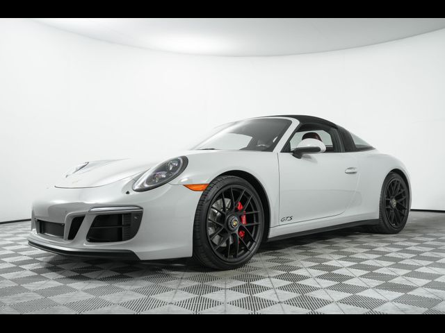 2018 Porsche 911 4 GTS