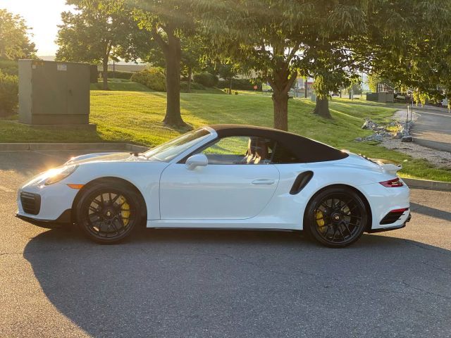 2018 Porsche 911 Turbo S