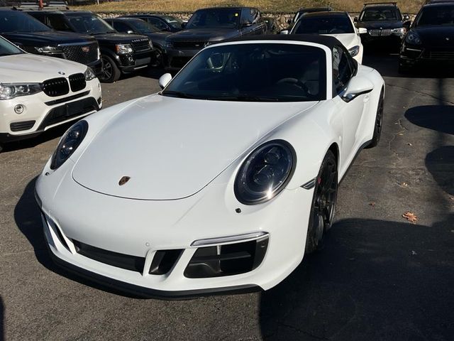 2018 Porsche 911 Carrera 4 GTS