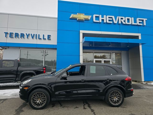 2018 Porsche Cayenne Platinum Edition