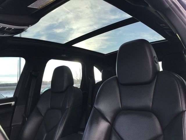 2018 Porsche Cayenne Base