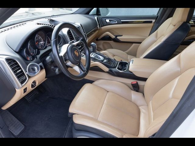 2018 Porsche Cayenne Base