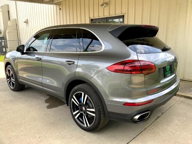 2018 Porsche Cayenne Base