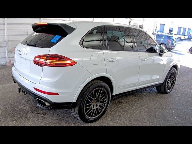 2018 Porsche Cayenne Base