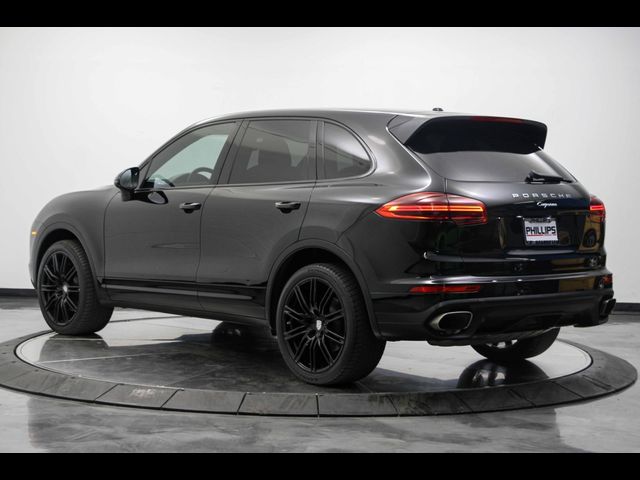 2018 Porsche Cayenne Base