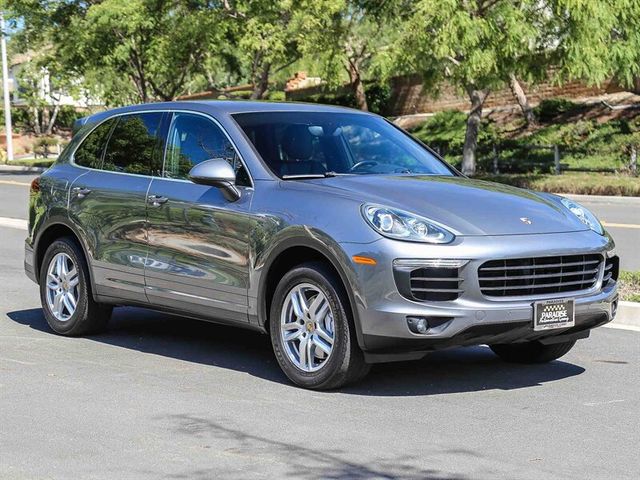 2018 Porsche Cayenne Base