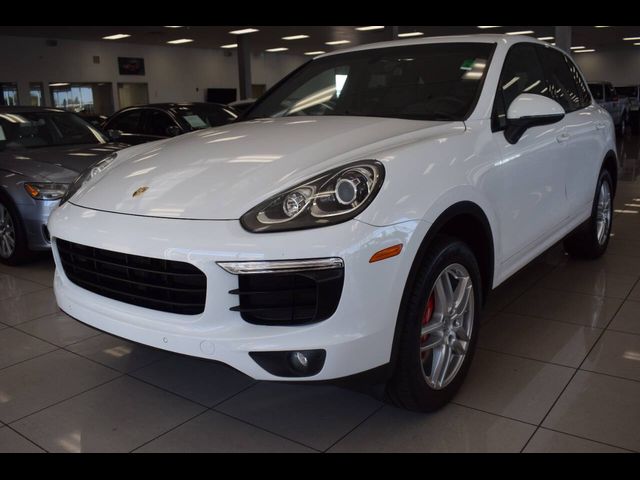 2018 Porsche Cayenne Base