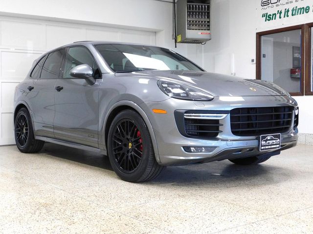 2018 Porsche Cayenne GTS