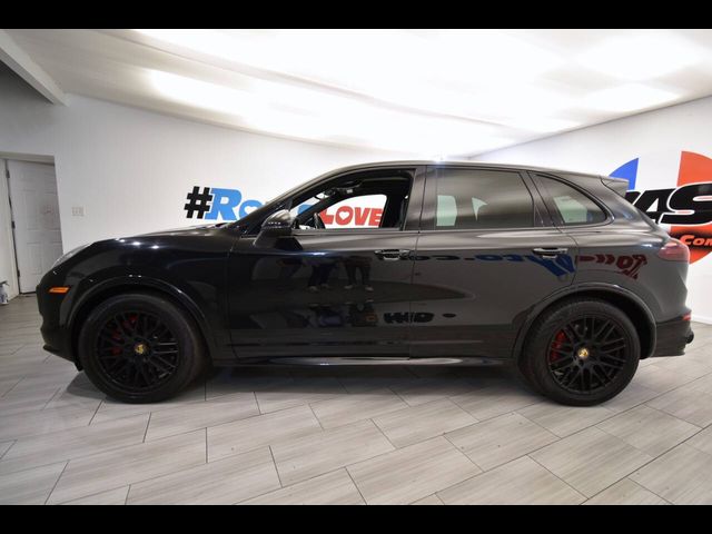 2018 Porsche Cayenne GTS