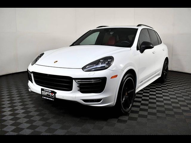 2018 Porsche Cayenne GTS