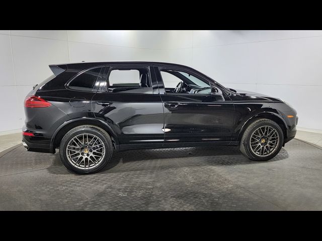 2018 Porsche Cayenne Platinum Edition