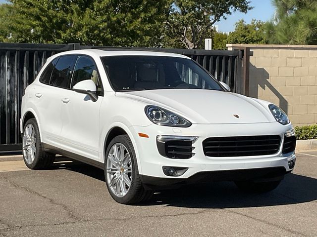 2018 Porsche Cayenne Platinum Edition