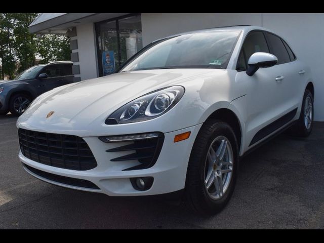 2018 Porsche Macan 
