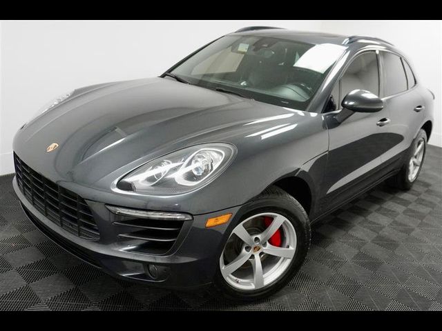 2018 Porsche Macan 