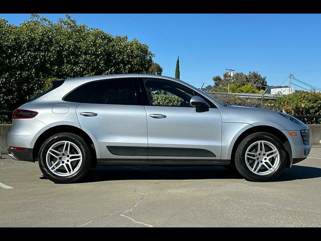 2018 Porsche Macan Base